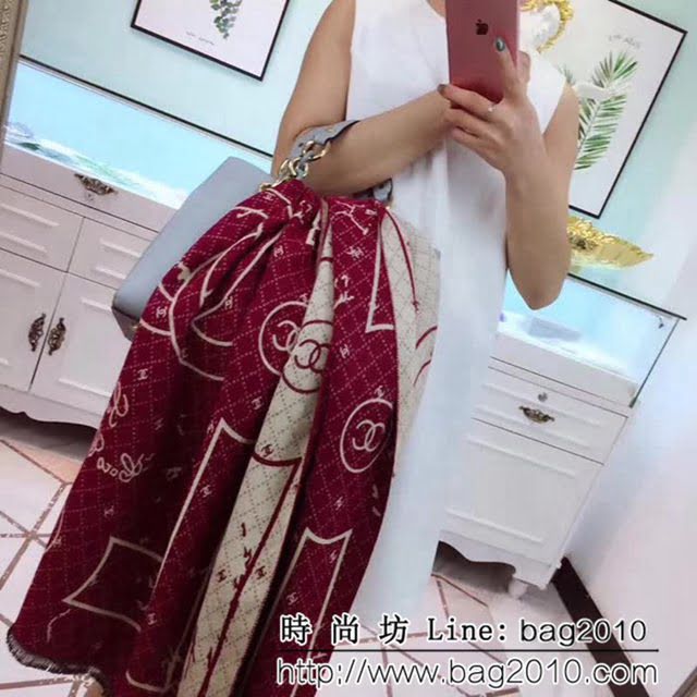 CHANEL香奈兒專櫃 經典格紋le boy chanel羊毛羊絨圍巾 LLWJ6730
